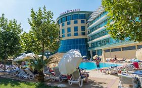 Хотел Ивана Палас